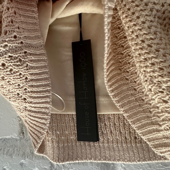 House of Harlow 1960 Medium Crocheted Crop Top - Picture 2 of 4